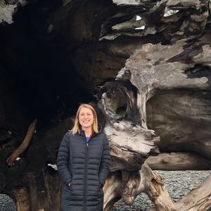 Meet your Posher, Stephanie